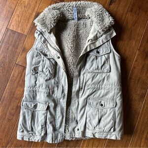 Lord & Taylor gray/olive utility Sherpa Vest